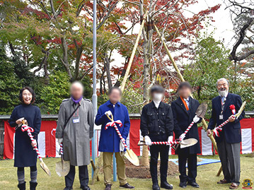 栖鳳桜 記念植樹会