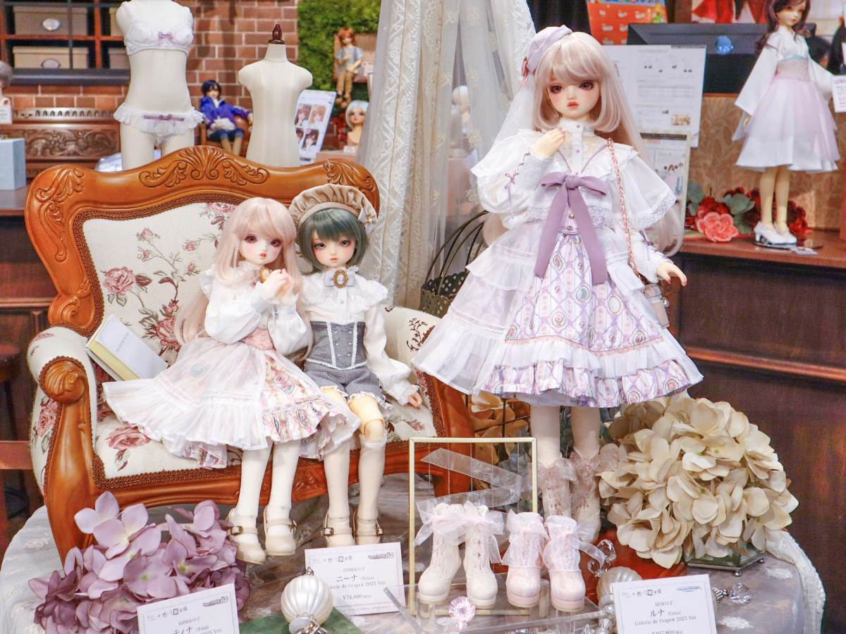  想いでの街、原宿 Galerie de l'esprit 2025 Ver.「SD女の子 ルナ」「SDM女の子 ニーナ/ティナ」ただ今展示中♪