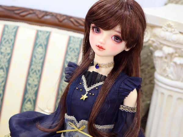 DDdy ヨル・フォージャー」「ヨルの私服セット」店頭展示開始です