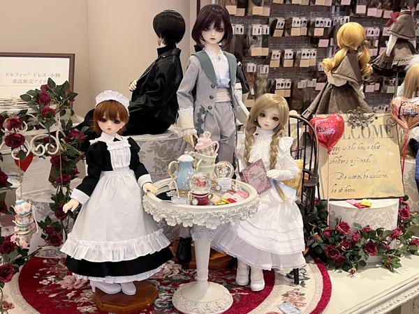 お家での撮影にも大活躍！教室机セットのご紹介♪ | ドールポイント