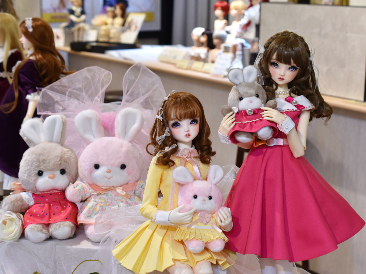 SUPER DOLLFIE・meets・吉徳 レトロぬいぐるみこれくしょん SDGr女の子「メイ」「ミナ」のドールポイント名古屋展示は４月19日（日）まで♪