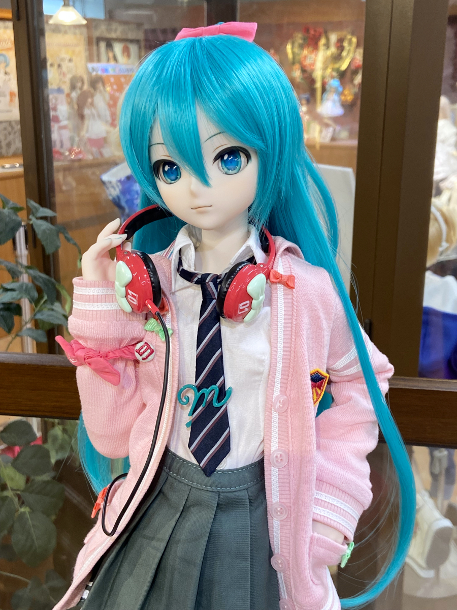 マジカルミライ 2025」店舗連動企画「リボンガール」セット予約