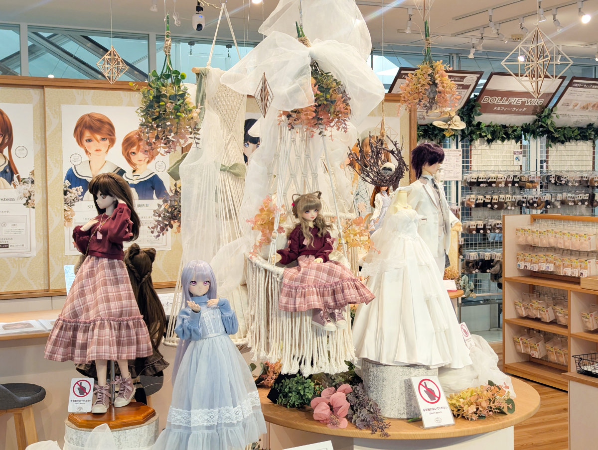 店内が春らしい雰囲気に包まれました🌸