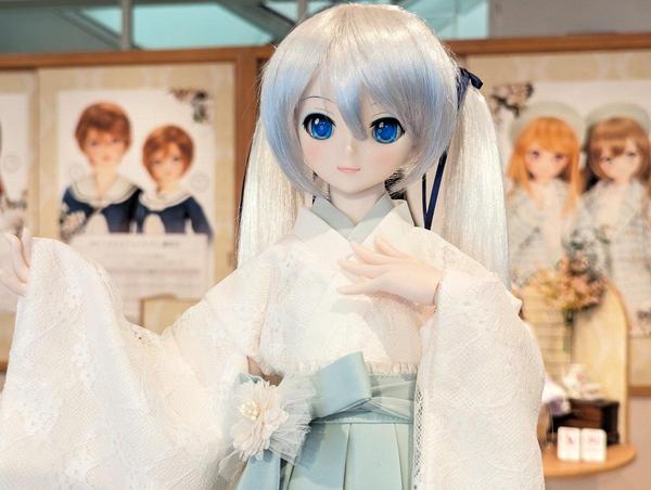 新作ドレス紹介】上品で鮮やかなレトロファッション「ノスタルジック