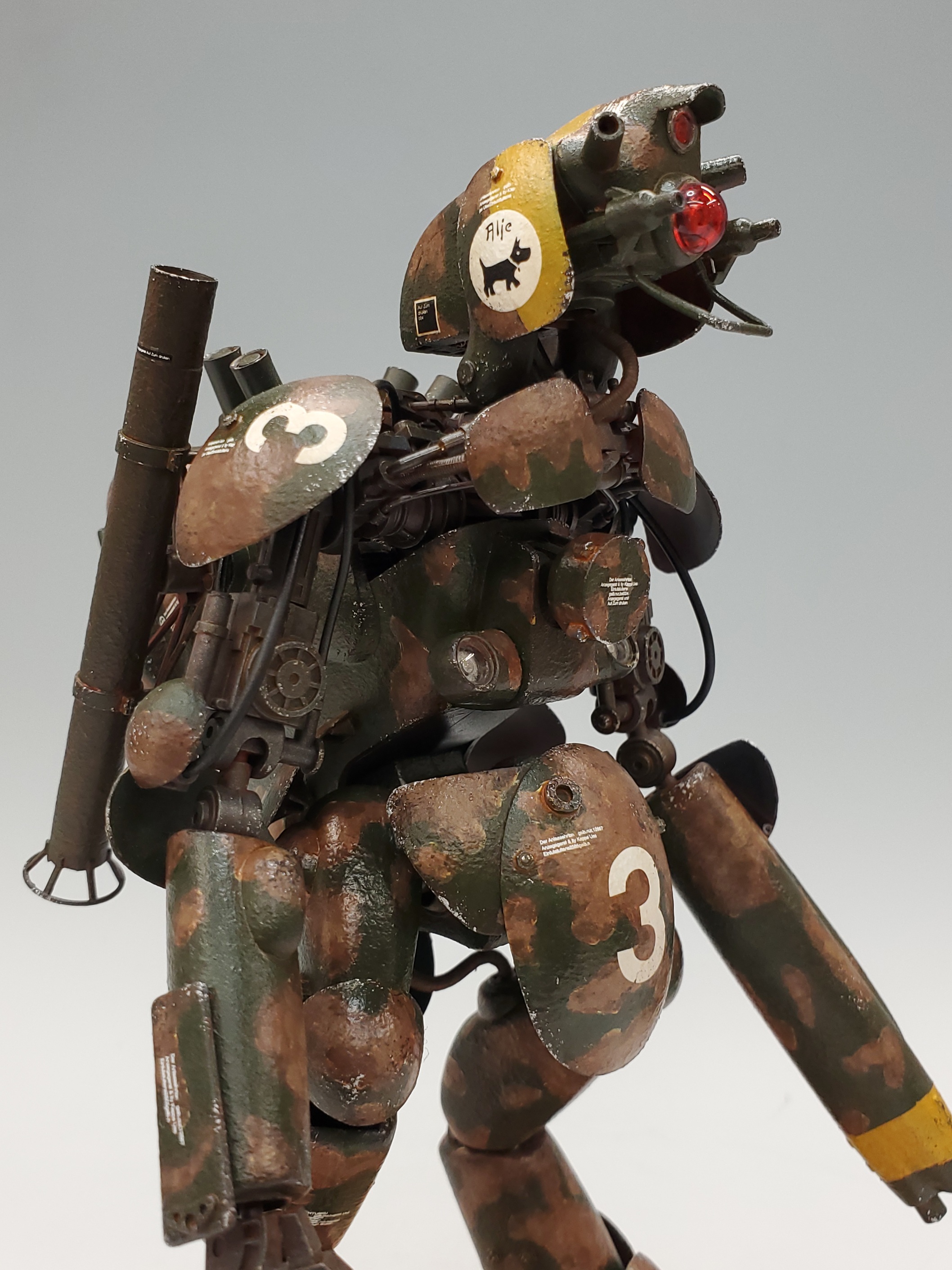 HT-049-2.jpg