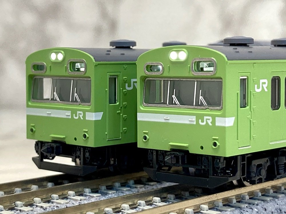 TOMIX JR西日本103系 混成編成+黒サッシ編成 ウグイス8両 - 鉄道模型