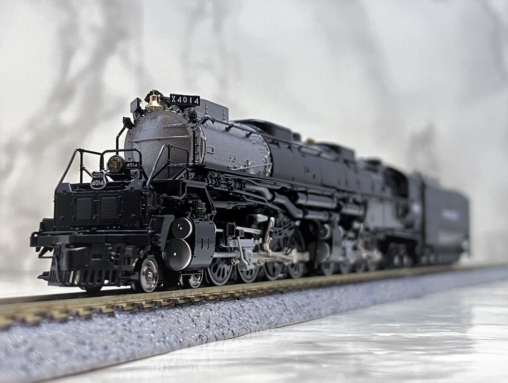 世界最大の蒸気機関車が入線！ユニオン・パシフィック鉄道「ビッグ