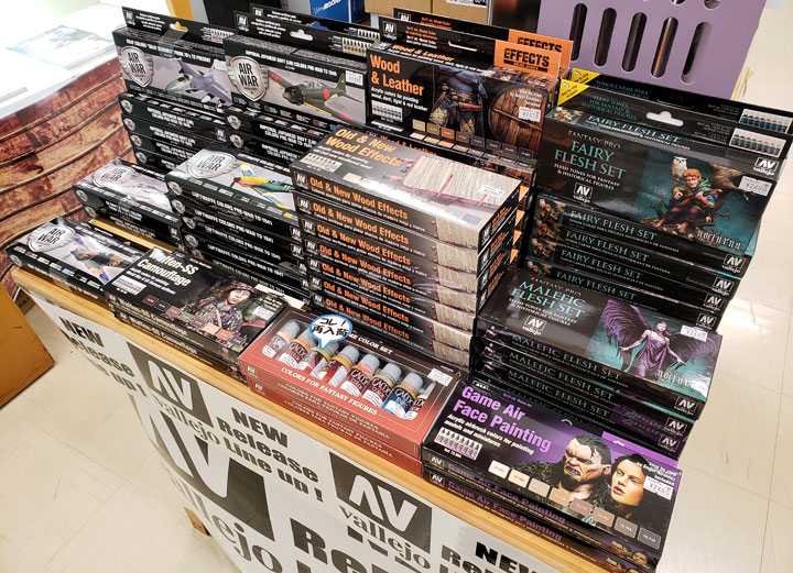 水性塗料「ファレホ」のカラーセットが再入荷しました