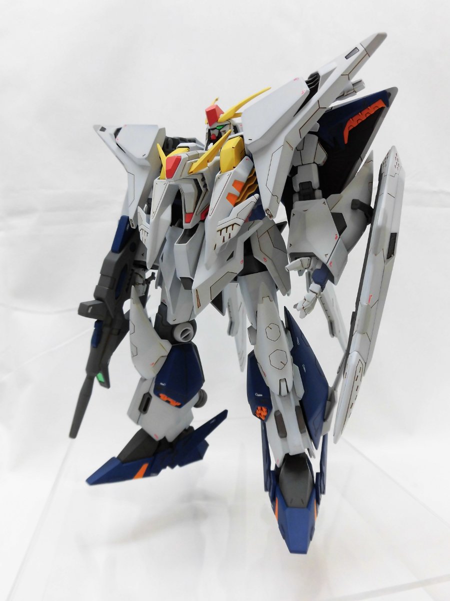 MG ニュークスィーガンダム 完成塗装品-